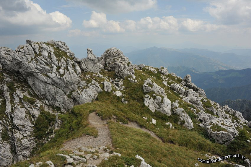 113 Periplo e vetta Monte Alben la Croce.JPG